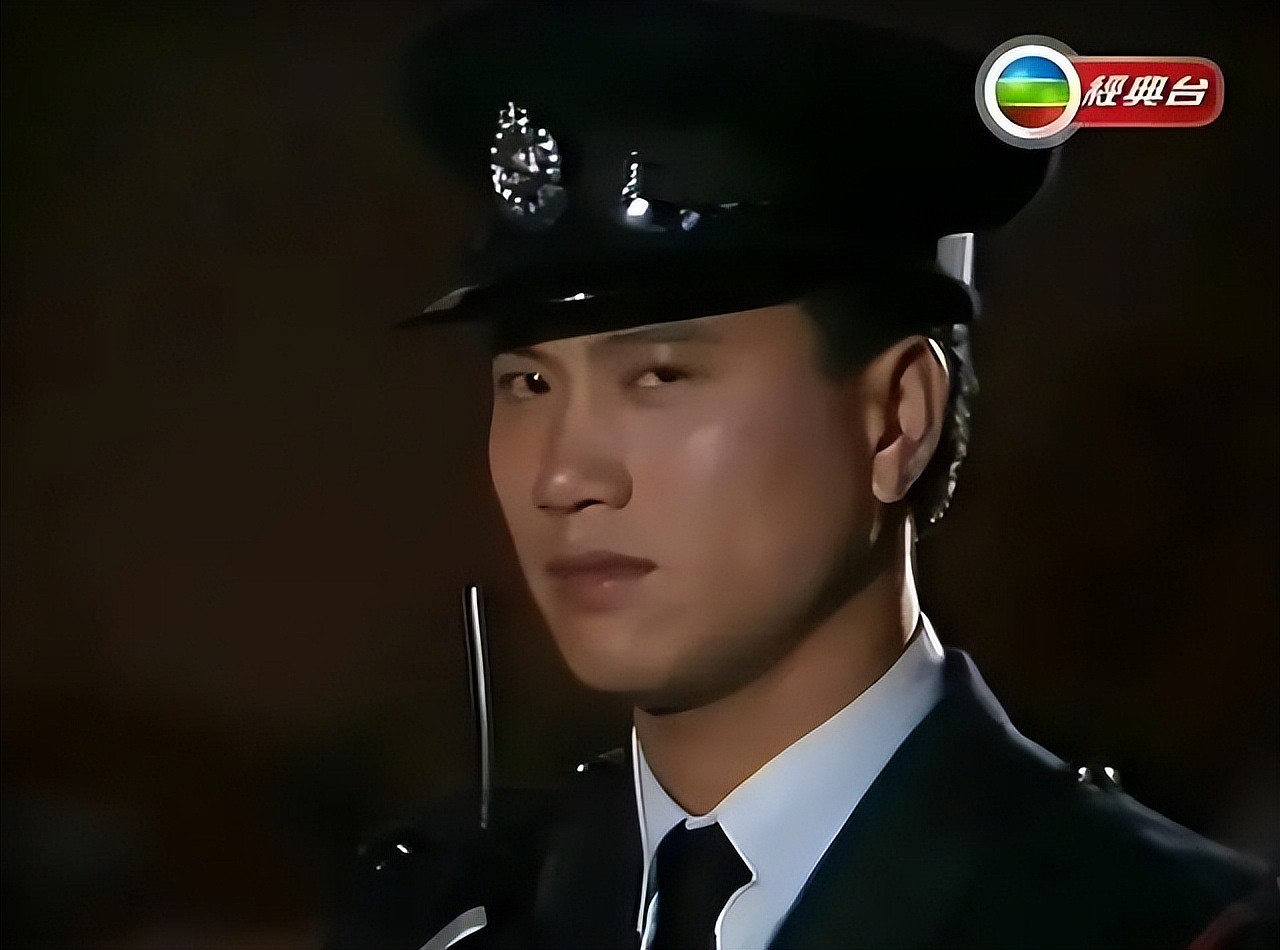 三女共侍一夫,还被大房下降头,最惨“影后”的瓜!(组图) - 21
