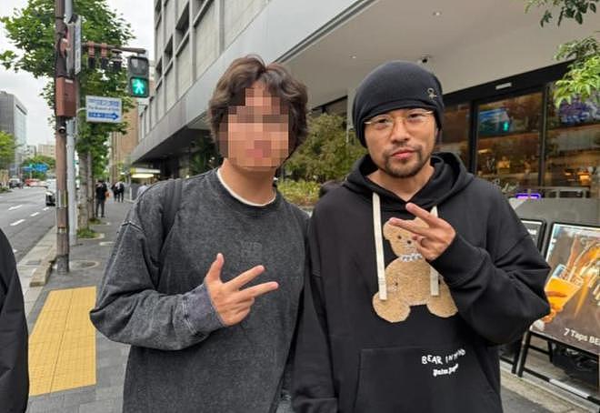 46岁周杰伦近况曝光！长期被病痛折磨，走路靠友人搀扶（组图） - 8