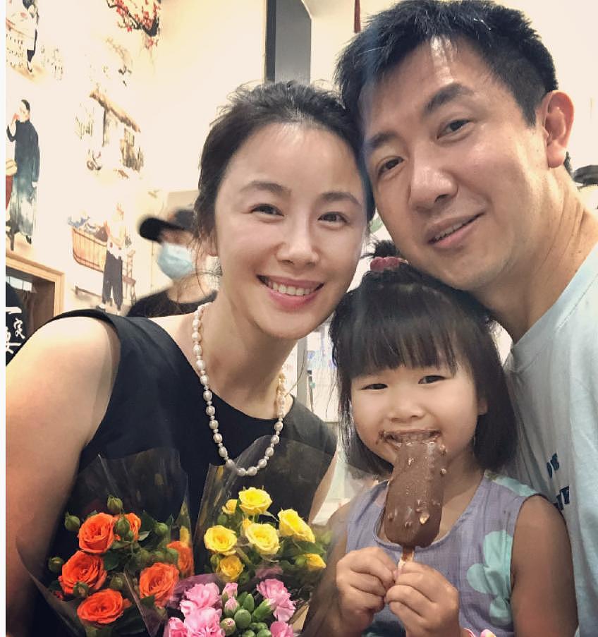借梅婷上位，为李小冉挨刀，素人导演“泡妞记”（组图） - 25