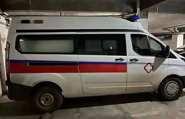孩子突发重病,医生帮忙转院抢救及时!江西家长因2.8万路费转手控告医院引发热议!评论区炸锅(视频/组图) - 10