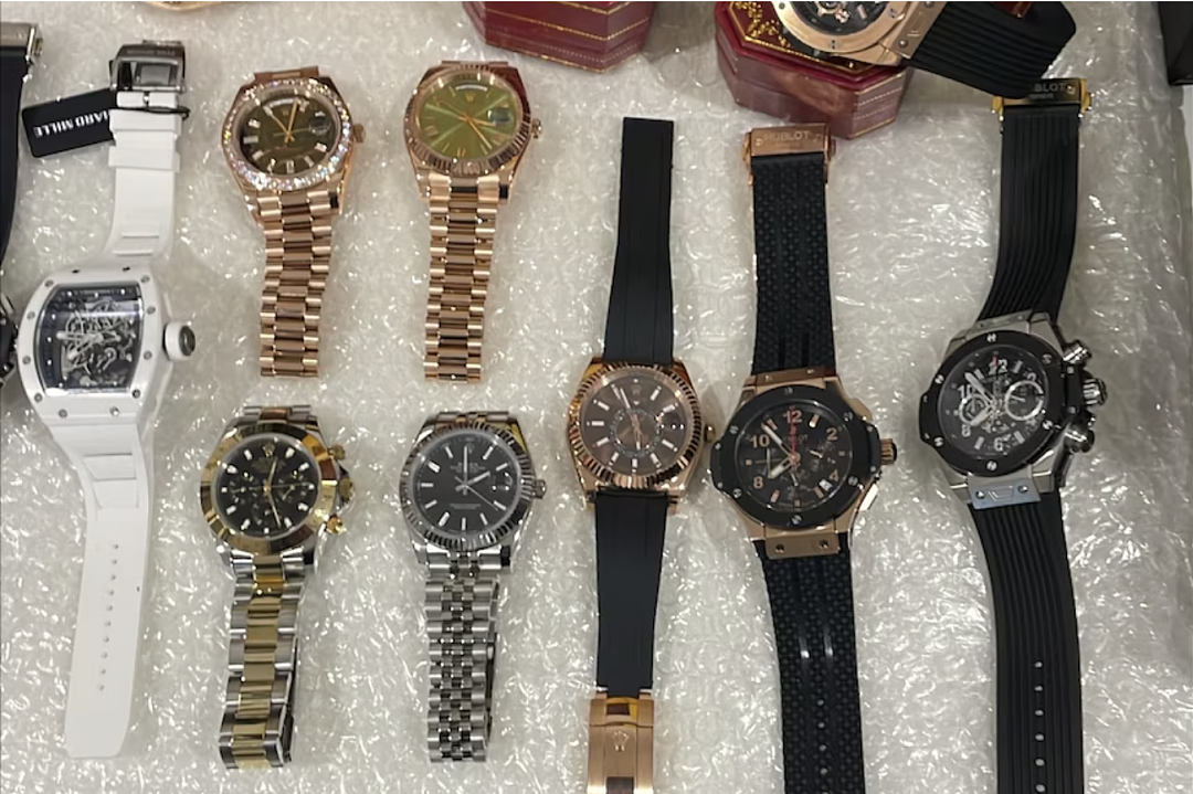 震惊!澳洲曝光千万假奢侈品商业链!三男子靠假货狂捞近千万,悉尼警方连锅端,赃款豪车名表全缴械(组图) - 6