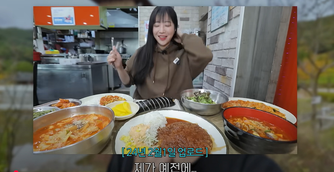 美女一顿炫20碗面,体重却常年不过百?粉丝疑她假吃,体检结果太惊人…(组图) - 5