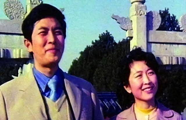 逼原配自杀,割老人韭菜,现又上节目捞金，再多名利都救不了唐国强（组图） - 9