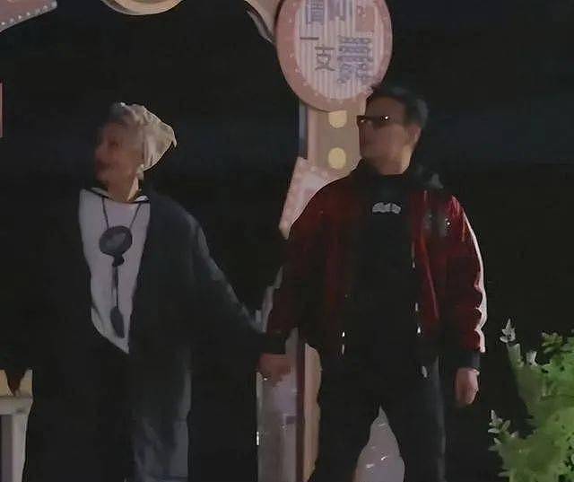 汪峰不忍了！深夜秀恩爱，与森林北新疆团聚（组图） - 5