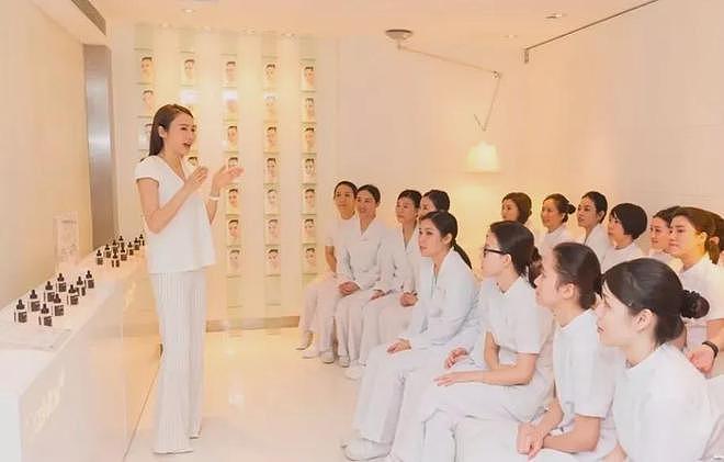 16年前，为“报恩”嫁给53岁残疾富商的美人黎姿，现在后悔了吗？（组图） - 26