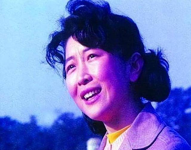 逼原配自杀,割老人韭菜,现又上节目捞金，再多名利都救不了唐国强（组图） - 17