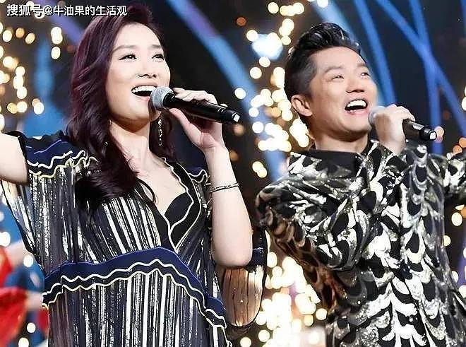 凤凰传奇演唱会取消代言被下架，曾毅越扒越有，玲花受连累（组图） - 6