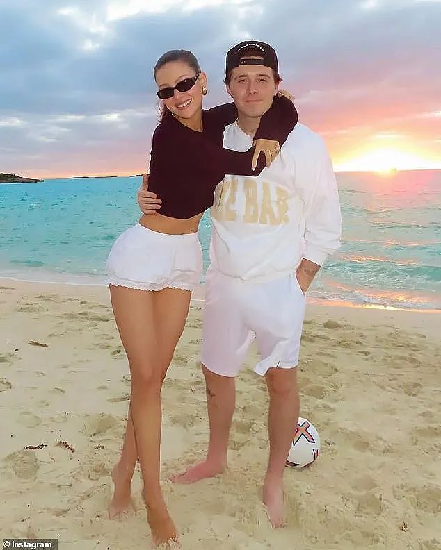 小贝亲家公被曝嫌弃小贝一家抠门,女方花1亿买豪宅婚房,小贝家却一毛不拔?(组图) - 10