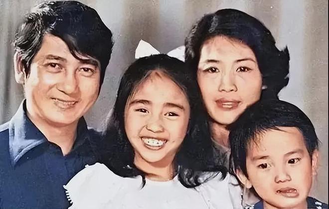 16年前，为“报恩”嫁给53岁残疾富商的美人黎姿，现在后悔了吗？（组图） - 5