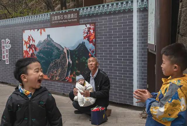 外媒：中国“催生潮”下有地方当局推“妈妈岗 ”，育儿女性职场再被边缘化（组图） - 7