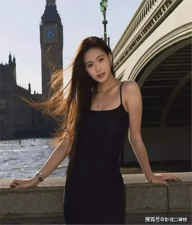 贾静雯女儿晒出美照，梧桐妹摘掉鼻环把头发染黑，素颜神似后爸（组图） - 9