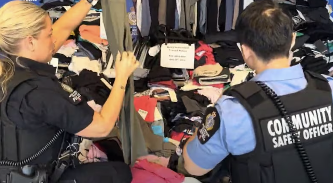 警方突袭大温华女家中, 搜出$17万Lululemon、香奈儿! 全是赃物, 疑似盗窃团伙幕后组织者(组图) - 1