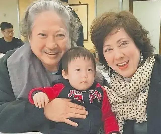 刺激!洪金宝儿媳被曝出轨一拖三,儿子结婚2年就在外面鬼混(组图) - 11