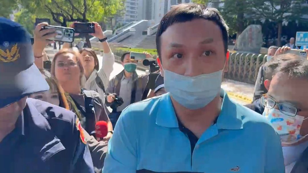 18岁男生继承5亿房产离奇坠亡！DNA揭他是公公和儿媳所生，取爸爸骨灰路上被骗去和男中介结婚…（组图） - 5