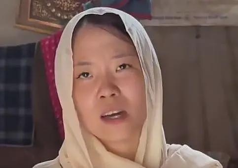 女孩被骗印度贫民窟当小老婆,哭诉想回中国,被扒看不起中国男人(组图) - 14