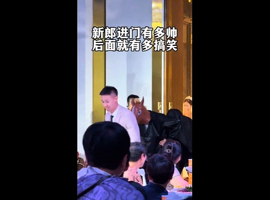 【爆笑】美女穿男装居然能穿出这种效果?网友:比男生还平!姑娘,你青春期是一点都没发育?(组图) - 31