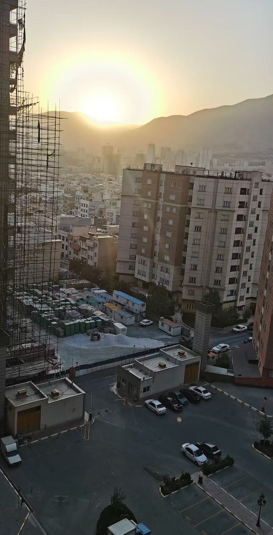 伊朗娶妻生子,山东商人重返德黑兰:当地没防空洞(组图) - 3