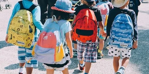 “几乎天天挨打” 悉尼学童遭20名校霸围堵，有家长连发50封求救信，校方却这样回应...（组图） - 14