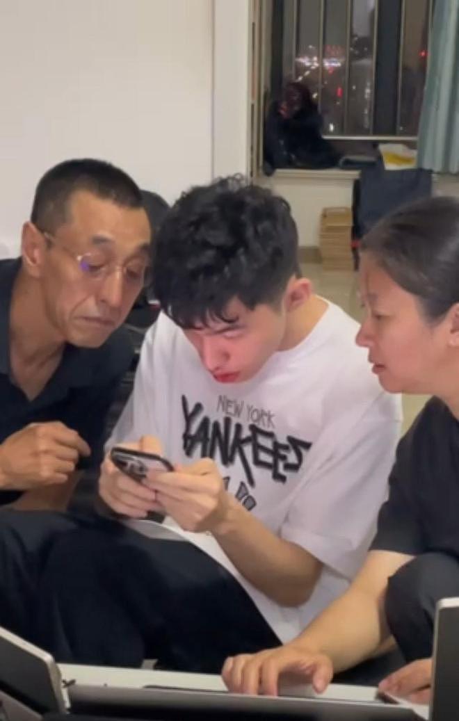 脑瘫男孩高考601分，称和预期有差距，希望大家能够尊重身边的特殊群体（图） - 1