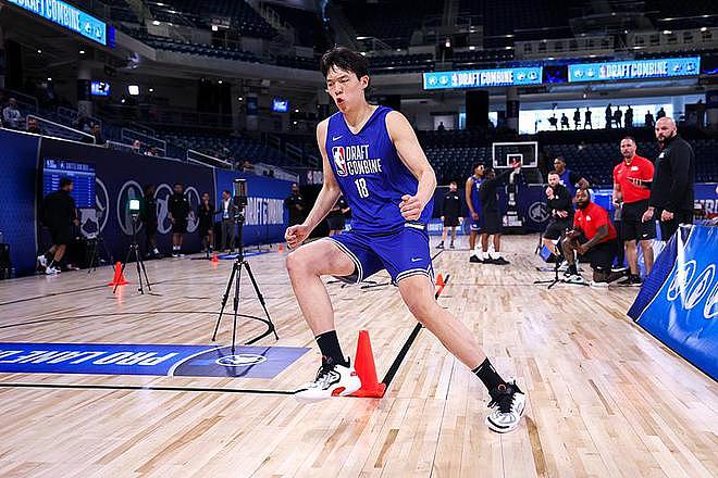 第16顺位归属开拓者！用天赋和努力握紧机遇，杨瀚森20岁生日登陆NBA（组图） - 3