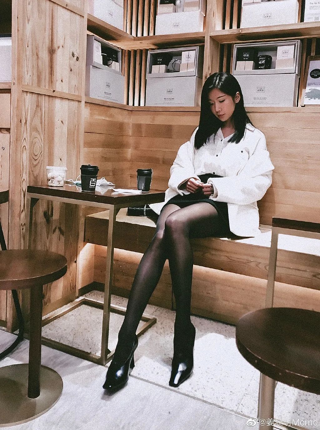 【美女】前凸后翘,这身材真的遭不住,网友:封“臀神”毫无争议!(组图) - 5