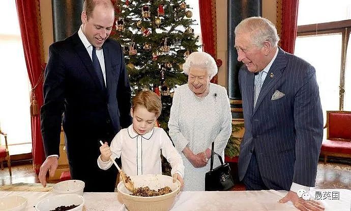 牙膏必须1英寸、浴缸水位需精准？查尔斯难伺候到“离谱”，却心甘情愿被孙子当玩具抠眼睛（组图） - 39