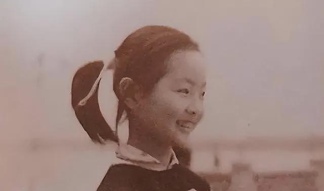 央视主持周涛近照流出，面相凶狠眼神犀利，网友：亲和感哪去了？（组图） - 3