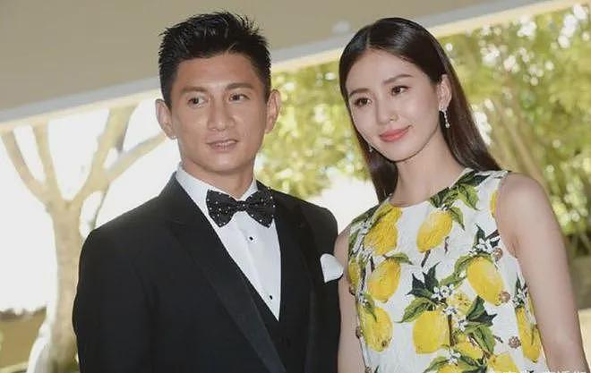 刘诗诗吴奇隆一家三口合体，破离婚传闻，全程零交流态度冷漠引争议（组图） - 3
