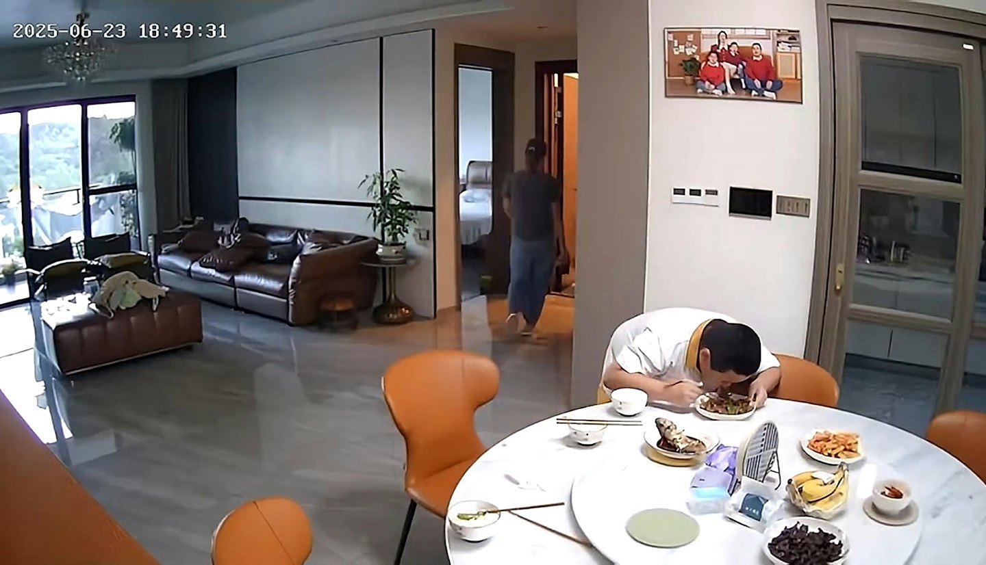 男童地震逃生时仍不忘大口扒饭影片曝!父亲:天生有点搞笑基因(视频/组图) - 11