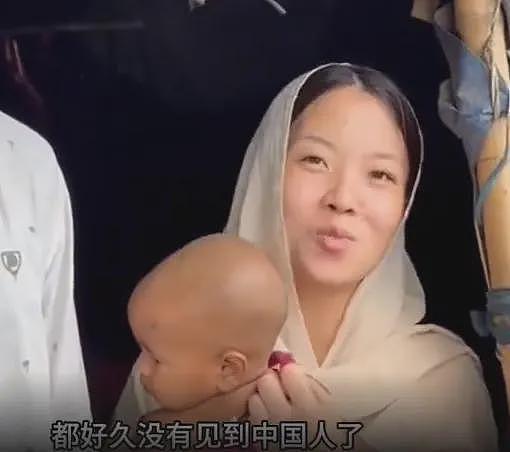 女孩被骗印度贫民窟当小老婆,哭诉想回中国,被扒看不起中国男人(组图) - 6
