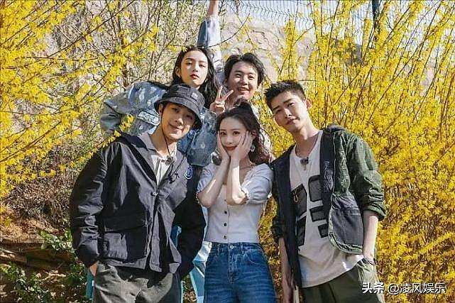 汪峰为宁静庆生，手牵手互动，真不把森林北当回事（组图） - 7