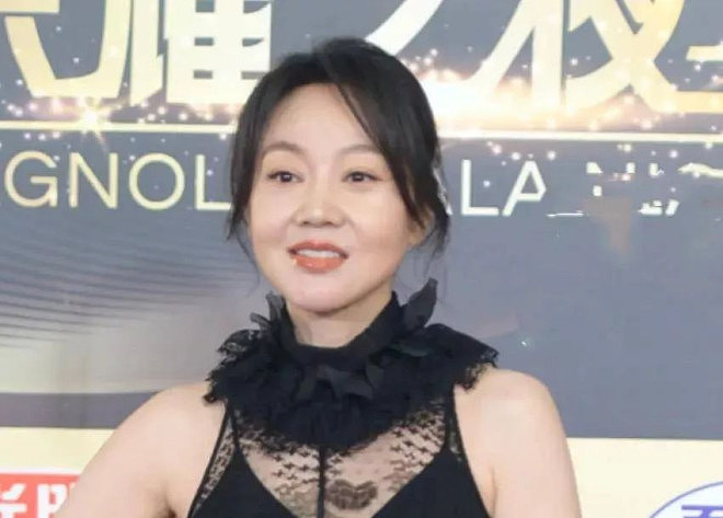 刘亦菲怼脸拍瘦了！白玉兰奖提名晚宴上神态自信（组图） - 11