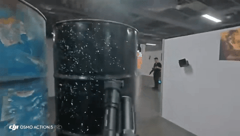 微胖女生玩真人CS失控开枪扫射路人,嘴脸爆火后被翻旧账又说自己抑郁…(组图) - 3