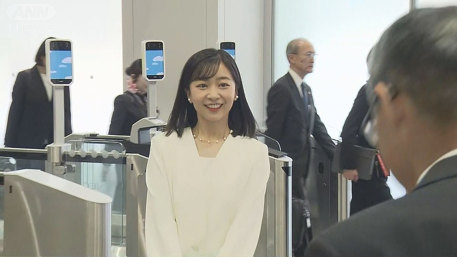 日本最美公主被废柴太子弟害惨？出访国外连飞10天只敢坐经济舱，网友：为了挽回家族口碑付出太多（组图） - 19