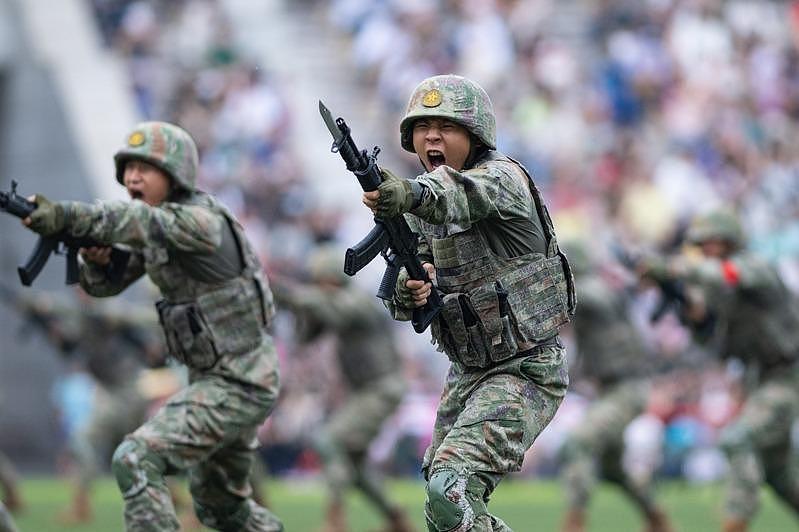 乌媒:600名中国军人拟赴俄接受砲兵、防空等训练(图) - 1