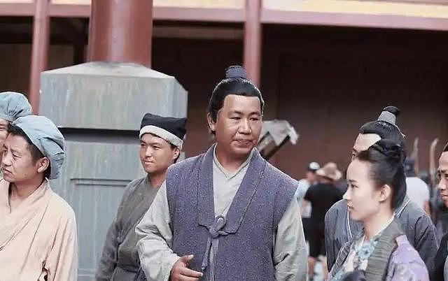 横店“20万群演”现状：懒汉的乐园，光棍的世界，“疯子”的天堂（组图） - 7