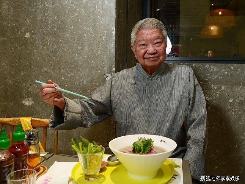 蔡澜最后露面照曝光：脸部和脚已经浮肿，在公寓里和朋友见面（组图） - 5