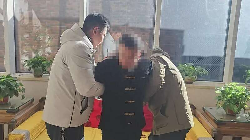 现实版“漂白”:31年前的命案嫌疑人,变身“智库专家”(组图) - 1