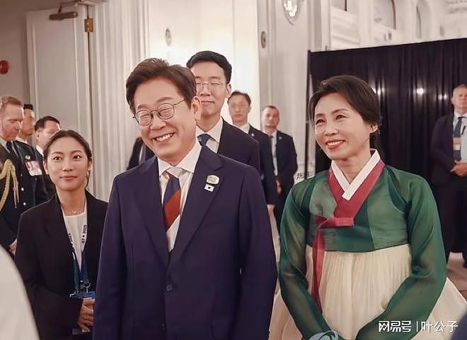 李在明携夫人参加G7峰会,金惠景穿韩服好惊艳,比金建希顺眼太多(组图) - 3