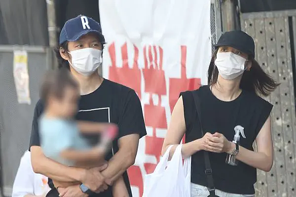 热搜第一！佐佐木希5年后首吐心声：从没原谅，离婚也是一种方式（组图） - 11