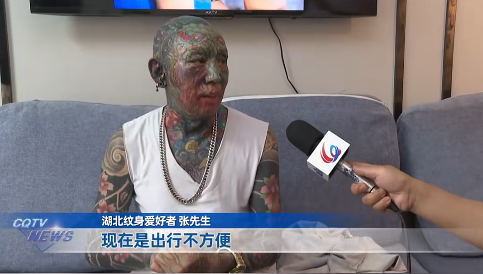“你就是个老妖怪”！68岁大爷如今肠子悔青：亲友都躲着走，地铁高铁飞机都坐不了……（组图） - 4