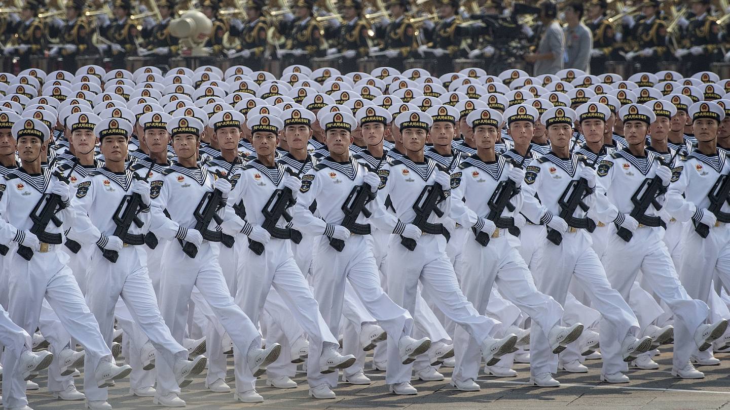 9月3日中国大阅兵:盘点九天无人机、机械狼等新型战力(组图) - 2