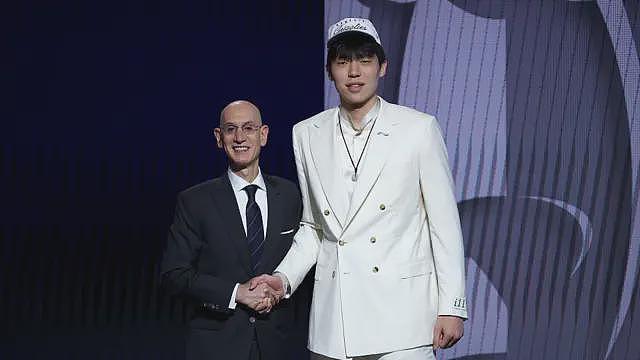 杨瀚森入选NBA背后：他为何能在出人意料的高顺位被选中（组图） - 1