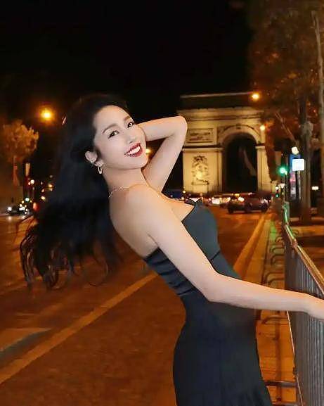 香港女星日本穿衣大解放，性感曲线引网友热议（组图） - 4