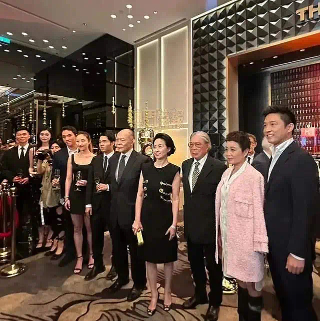 恭喜正式离婚？老公出轨净身出户，富家千金幡然醒悟不生娃？（组图） - 21