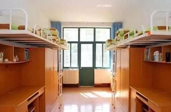 太离谱!一群非洲留学生毕业后赖在宿舍不走,学校断电换锁都无效(组图) - 2