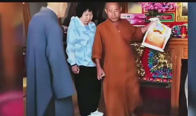 寺庙僧人扔香客赠送的大米,嫌弃是陈米?五台山回应来了(组图) - 4