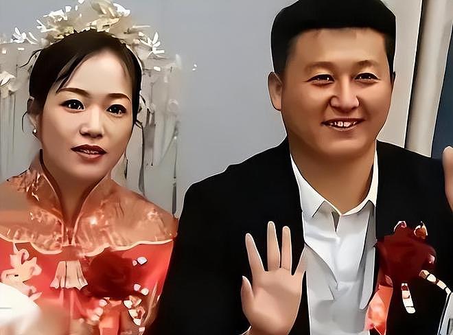 辽宁男子手持白刃杀妻子全家,民警却为他敬烟喊大哥(组图) - 1