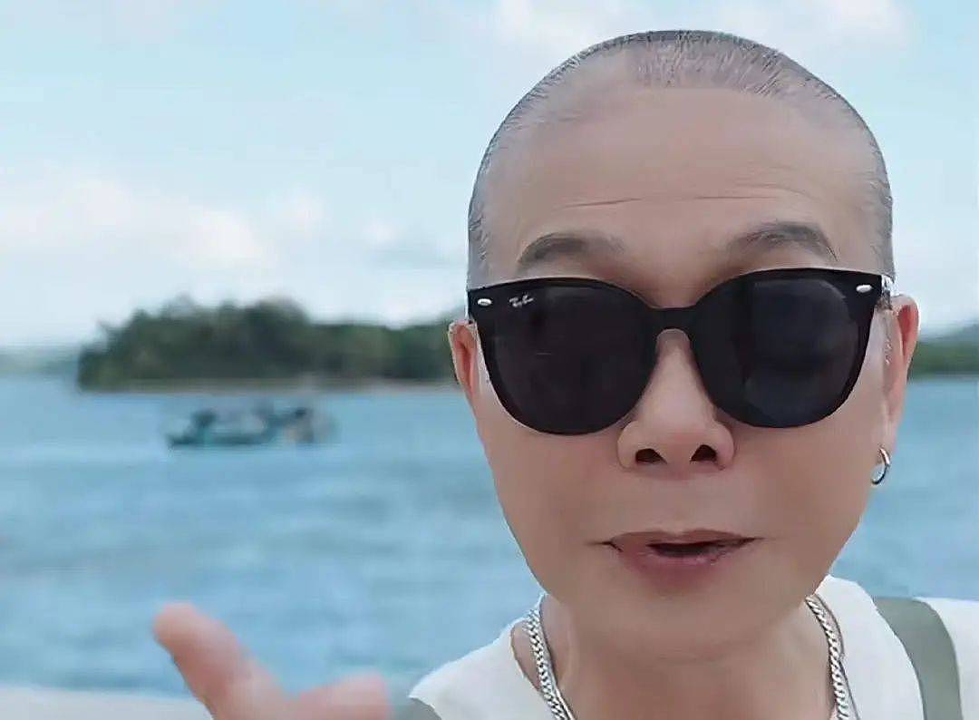 香港知名男星突然剃光头，移居广东中山，和妻子十年没有夫妻生活（组图） - 3