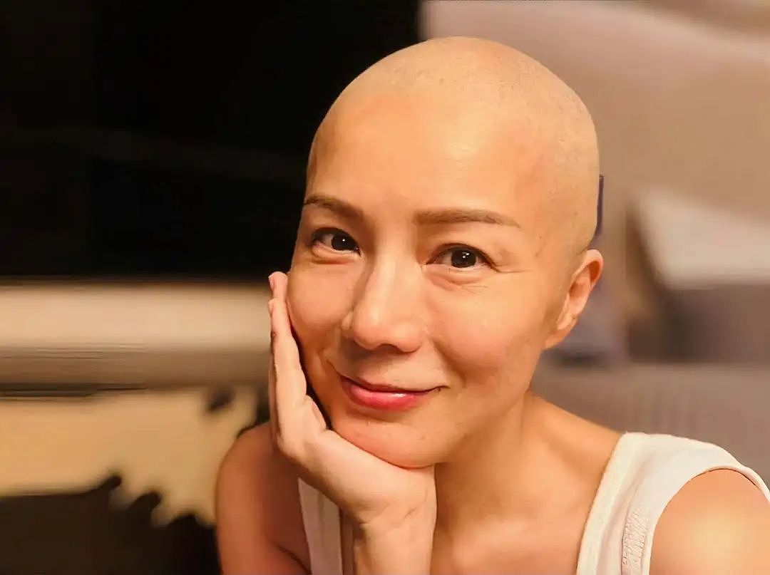 香港抗癌女星突然宣布离婚，结束14年婚姻，乳腺癌复发扩散到淋巴（组图） - 1
